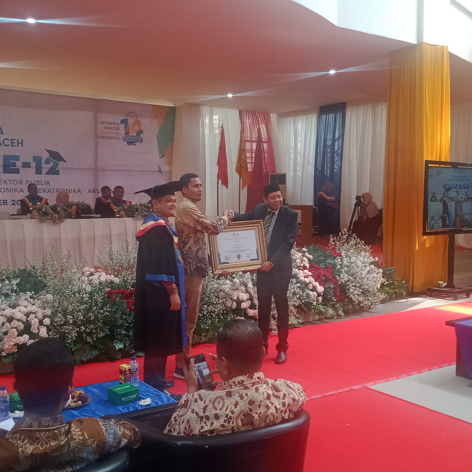 Baitul Mal Kota Banda Aceh Terima Penghargaan Dari Politeknik Aceh